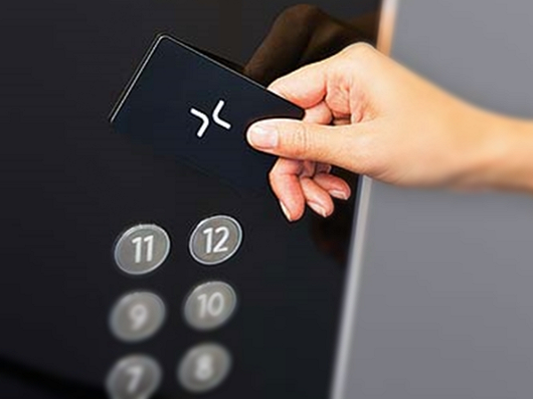 Tính năng thang máy tải hàng nhập khẩu