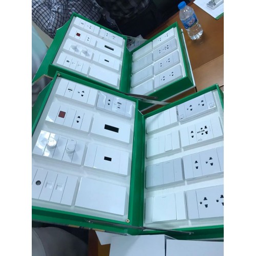 AvatarOn A Schneider