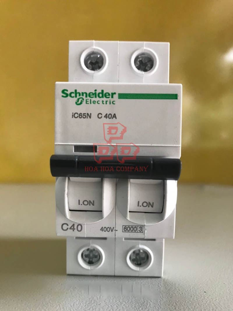 thiết bị đóng cắt mcb