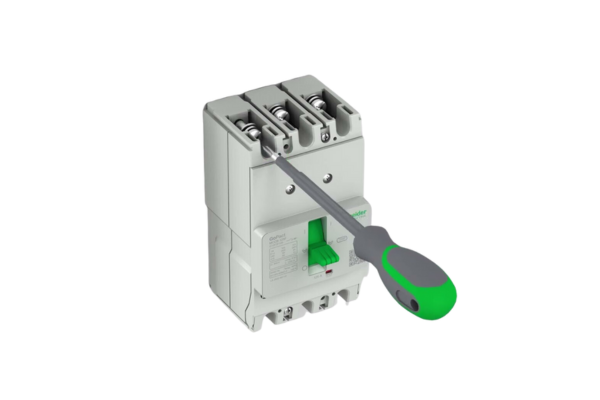 GoPact MCCB - Cầu dao tự động bảo vệ thiết bị điện khỏi quá tải mùa nắng nóng