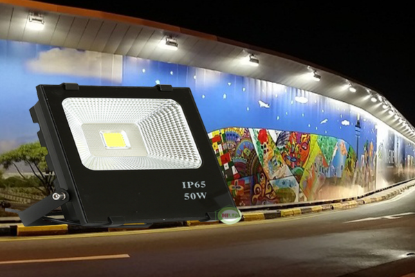 Phân phối Đèn pha LED Philips chính hãng