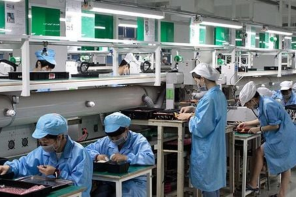 Tại sao nên sử dụng đèn tuýp LED cho nhà xưởng