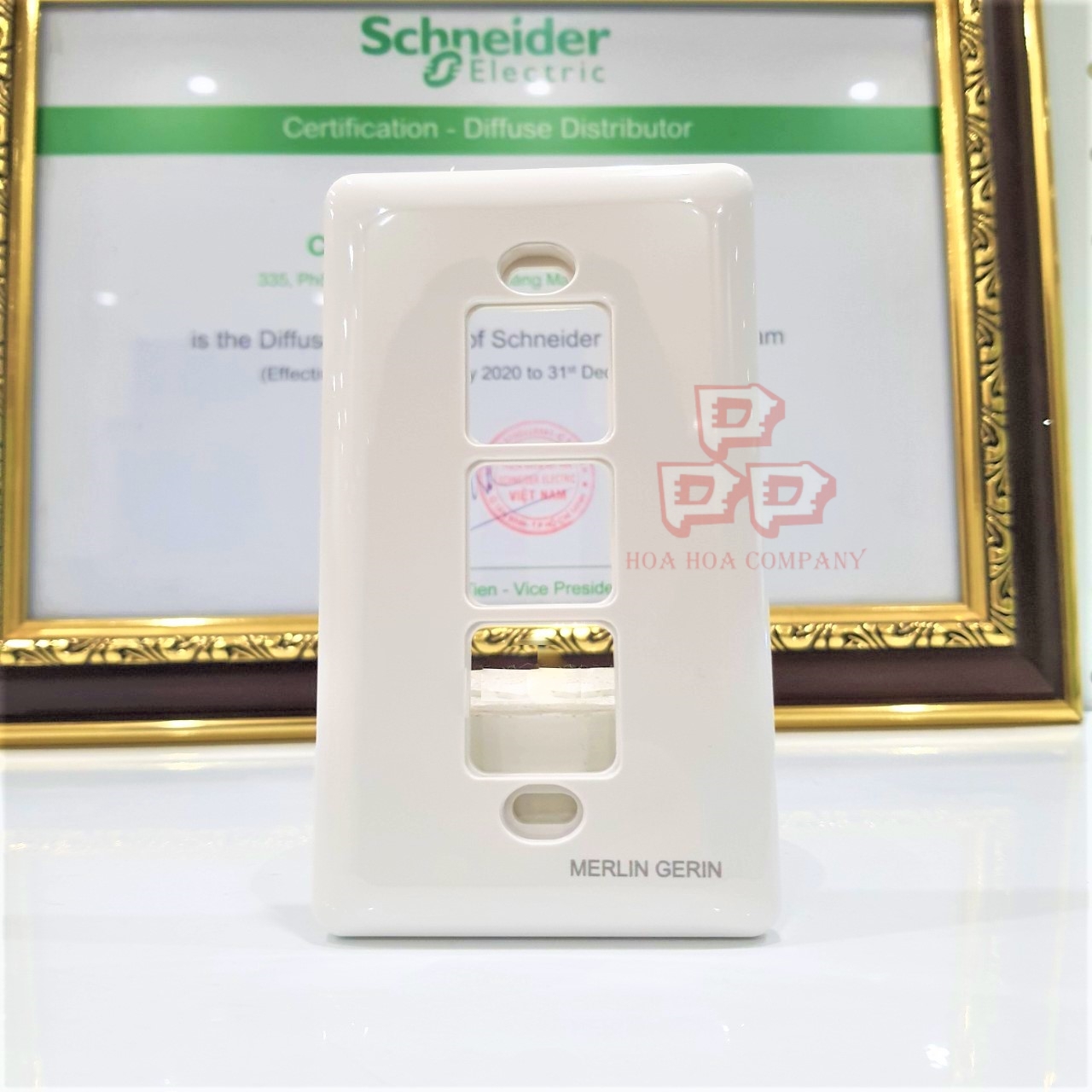 Mặt 3 lỗ Merlin Gerin (Schneider)